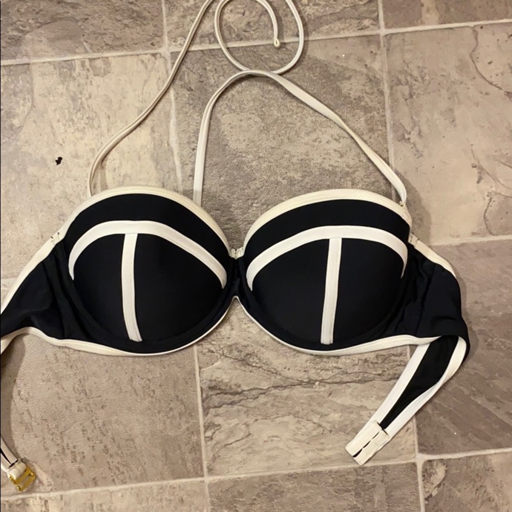 black and white bikini top!